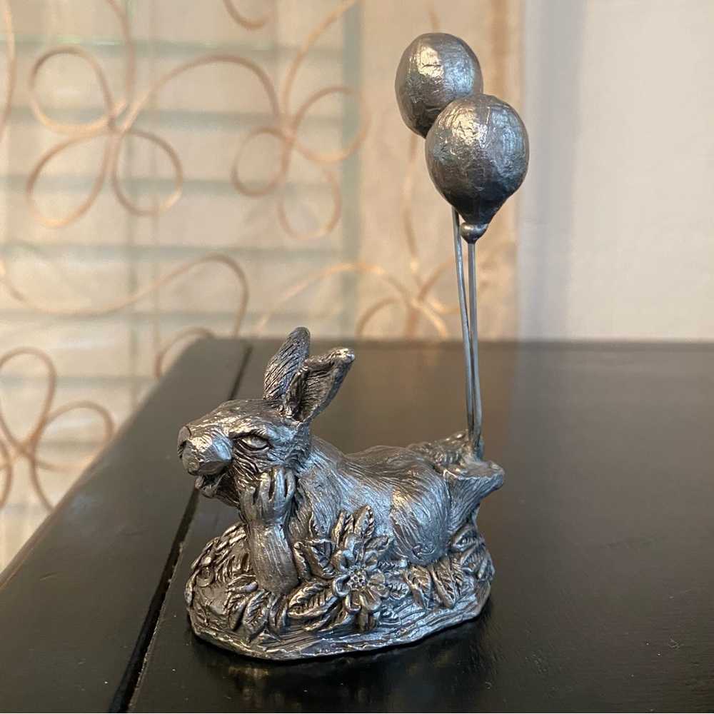 Vintage pewter rabbit with balloons figurine, signed Michael Ricker 1983
